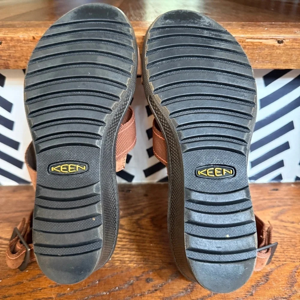 Keen Women's Brown Wedge Sandals. Sz 5.5. Next to NEW!